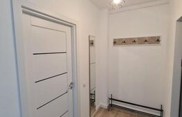 2 camere, bucatarie inchisa, zona Teilor