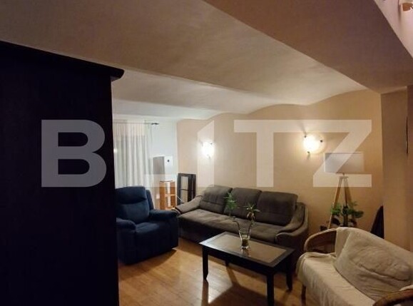 Casa de închiriat 6 camere Centrul Istoric - 186070CI | BLITZ Brașov | Poza1