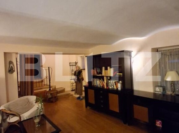 Casa de închiriat 6 camere Centrul Istoric - 186070CI | BLITZ Brașov | Poza2