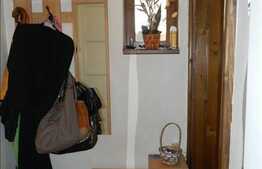 De vanzare casa individuala, 150 mp utili cu 295 mp gradina.