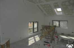 Parte triplex 165 mp utili, gradina 70 mp, semifinisat, zona Muzeul Etnografic