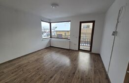 Casa 4 camere, parcare, curte, zona Calea Turzii