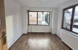 Casa 4 camere, parcare, curte, zona Mihai Romanul