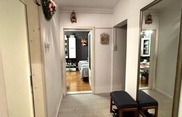 Apartament 2 camere, etaj intermediar, decomandat, zona centrala