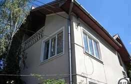 Casa individuala de vanzare situata in Gheorgheni. Zona linistita. Acces usor!