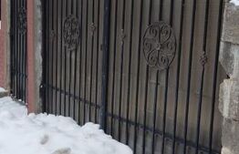 Casă de vânzare | Luna de Sus – curte, utilități complete, CF