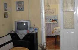 Casa de vanzare, 200 mp, cu teren de 426 mp si front la 2 strazi, zona Guia!