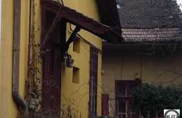 Casa la artera principala in centrul Clujului!