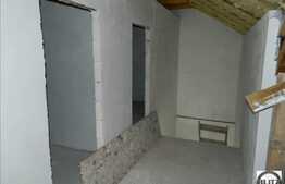 Apartament cu 4 camere, 122 mp, cu scara interioara, imobil nou din 2013