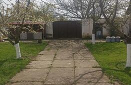 Casă de vânzare cu teren generos – la doar 15 minute de Brașov