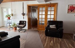 Casă de vânzare cu teren generos – la doar 15 minute de Brașov