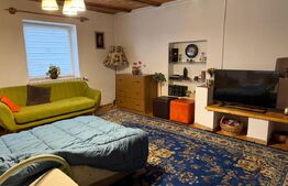 Casă de vânzare cu teren generos – la doar 15 minute de Brașov