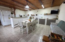 Casă de vânzare cu teren generos – la doar 15 minute de Brașov