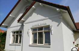 O casa in stil neoclasic. Gust, eleganta, caldura !