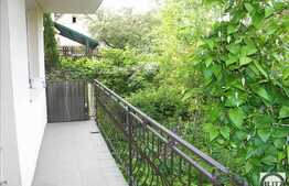 2 case la pret de 1! Zona frumoasa usor accesibila!