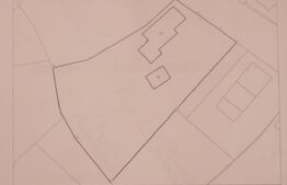 Proprietate cu 2 case, una fiind tradițională, Dezmir 