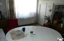 Casa 150 mp utili, cu front la 2 strazi