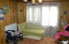 Casa 150 mp utili, cu front la 2 strazi