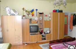 Casa 150 mp utili, cu front la 2 strazi