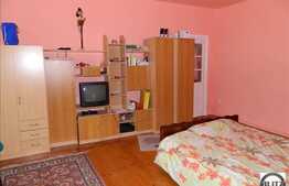 Casa 150 mp utili, cu front la 2 strazi