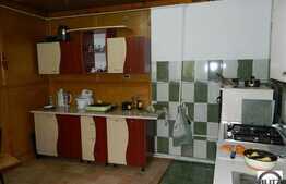 Casa 150 mp utili, cu front la 2 strazi