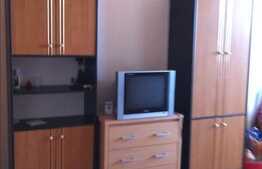 1 cam in zona Expo Transilvania !