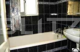 Casa de vanzare individuala cu 380 mp utili in zona centrala.