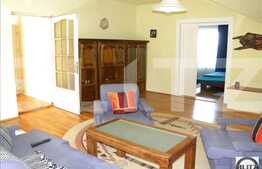 Casa de vanzare individuala cu 380 mp utili in zona centrala.