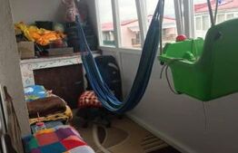 Apartament cu 2 cam, 52 mp, etaj 3, cu 2 balcoane si parcare ,in zona Eroilor