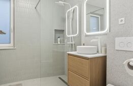 Apartament 2 camere, Europa, zona Mercedes Benz, parcare