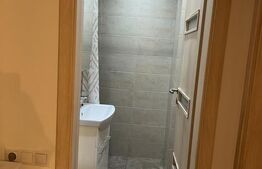 Apartament 3 camere, semidecomandat, balcon, mobilat modern, zona Mănăștur