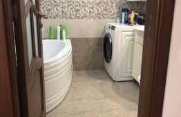 Apartament cu 2 camere, balcon inchis, parcare, expunere sudica, zona Terra