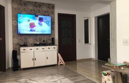Apartament cu 2 camere, balcon inchis, parcare, expunere sudica, zona Terra