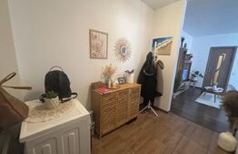 Apartament 3 camere, 57 mp, parcare, boxa, intermediar, zona Stejarului