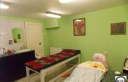 Casa individuala ,120 mp utili si 172 mp de teren, posibila afacere la cheie.