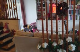 Triplex modern cu terasa si gradina, Sanpetru, Brasov