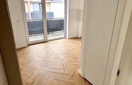 Apartament 3 camere + loc parcare de închiriat în Tractorul 