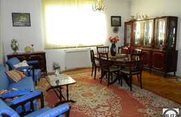 Ambient clasic intr-o zona linistita din Gheorgheni!
