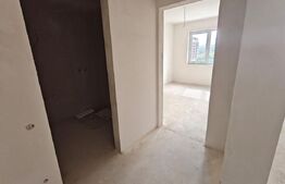 Apartament 2 camere, bloc nou, etaj intermediar, parcare, zona Vivo!