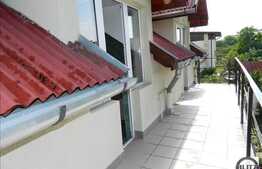 2 case de vanzare in aceeasi curte, 260 mp + 70 mp utili