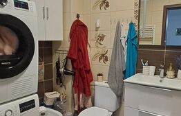 Apartament cu 3 cam,70 mp, etajul 1 ,cu parcare si 2 balcoane ,zona Tineretului