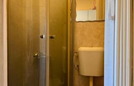 Camera de camin cu baie proprie + loc de parcare 