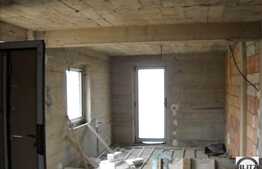 Duplex cu 160 mp, semifinisat!