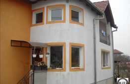 170 mp intr-o zona linistita la 5 minute de Centru!