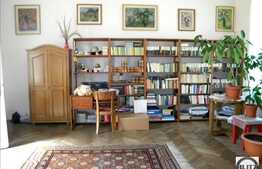 Casa de vanzare in zona centrala, 260 mp utili