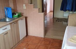 Apartament 4 camere, decomandat, 81 mp, Zona Blocuri.
