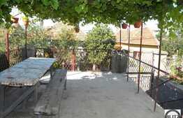 Oferta casa de vanzare, mobilata partial