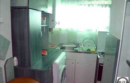 Vanzare casa cu 800 mp teren zona Garii