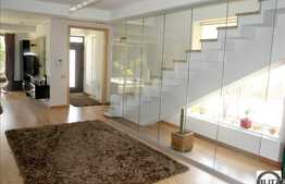 OFERTA UNICA!! 3 Case individuale si 2100 mp Teren !!