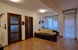 Apartament cu 2 camere deco, 46 mp, parcare, intermediar, zona Stejarului